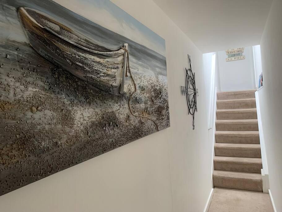 Lovely 2 Bedroom Modern Loft Apartment Sea View Morecambe Exterior photo